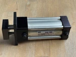 Parker Series 0.200 CJ2MNR3UVT9A Pneumatic Cylinder Actuator 3.500 250PSI. Fixed Price $95.00.