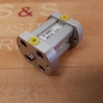 Numatics S4CC-01A3A-AAA0 Pneumatic Cylinder, 1/2" Bore, 1" Stroke Used. Fixed Price $12.63.