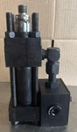 Parker 02.00 TB-2HXKTVS23 Hydraulic Cylinder 2.500 2IN 2.5IN 3000PSI. Fixed Price $455.00.